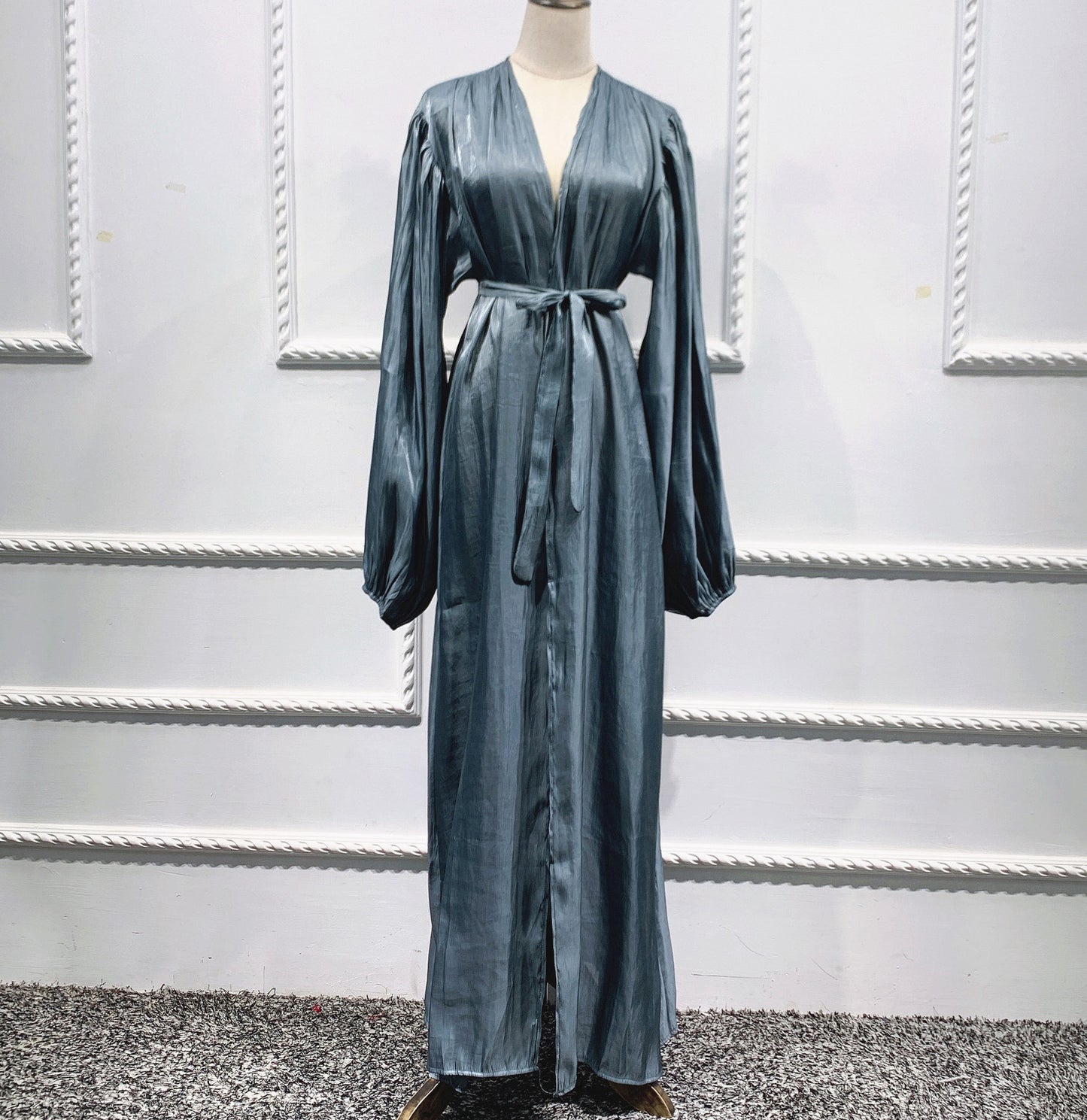 #451 Shiny Bubble Sleeve Open Abaya